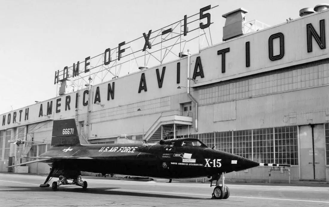 x-15-flight-nasa-1958-american-aviation